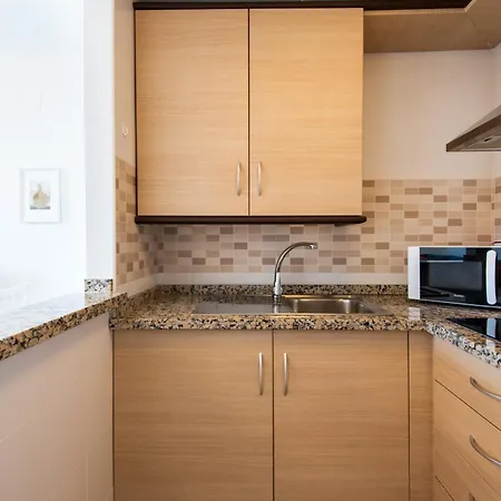 Апартаменты Sea View And 350m To The Торремолинос