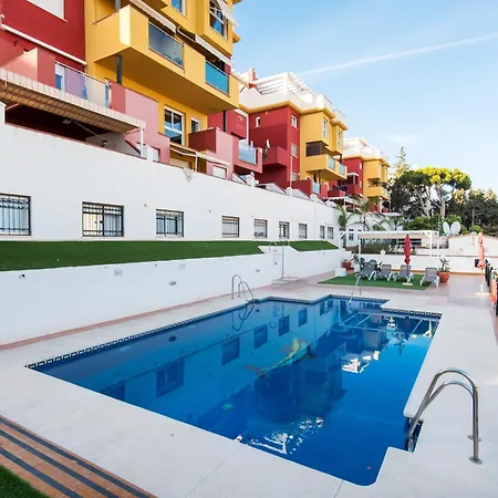 Sea View And 350m To The Торремолинос