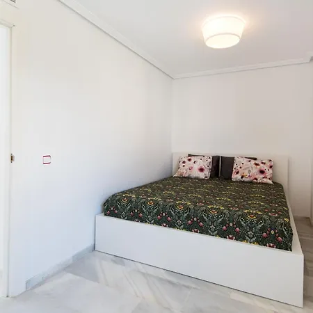 Апартаменты Sea View And 350m To The