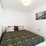 Sea View And 350m To The Apartmán